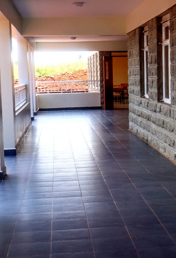 web hallway001a